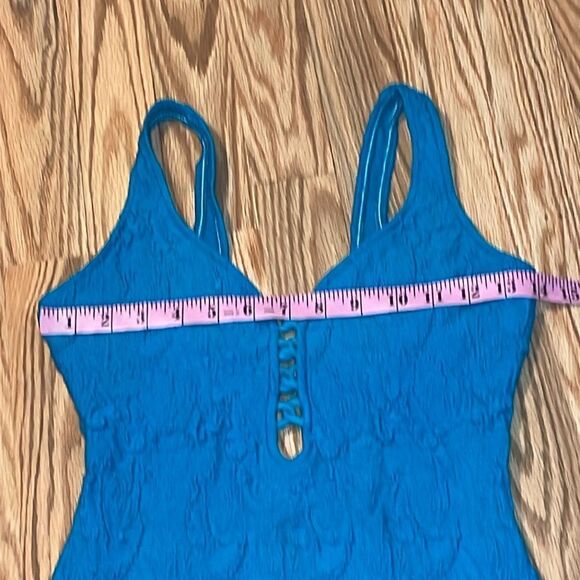 Vintage Textured Swimsuit, Turquoise, Deep-V, Small - Picture 3 of 7